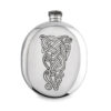 Овальная фляга English Pewter CEL180 с изображением змея. Вид спереди.