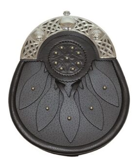 Парадный спорран с декоративными элементами из кожи и металла